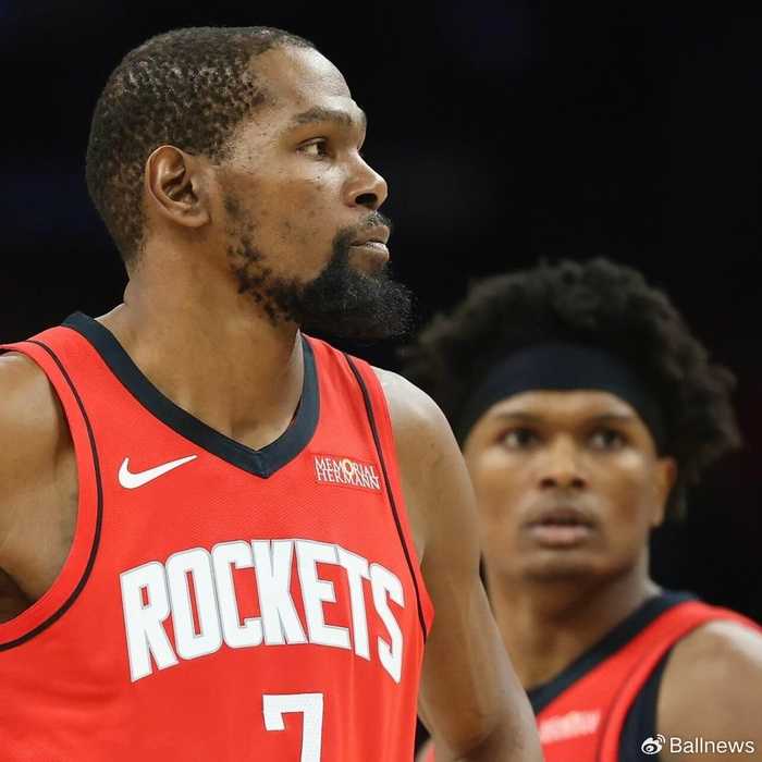 杜兰特与火箭“内部矛盾”渐露水面，队友对其身体情况竟毫不知情